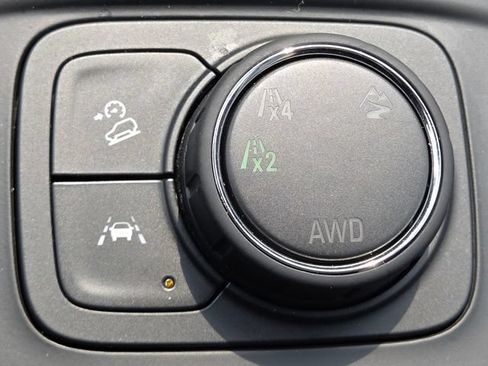 Used 2023 GMC Terrain SLT w/ Tech Package AWD/4WD image 34
