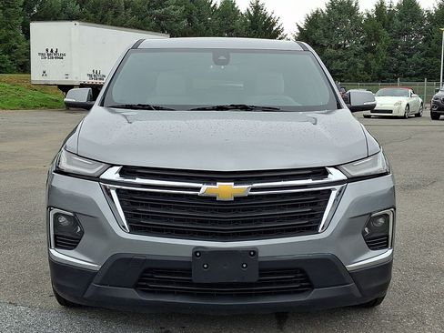 Used 2023 Chevrolet Traverse LS w/ Safety Package FWD image 2