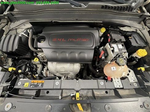 Used 2016 Jeep Renegade Trailhawk image 12