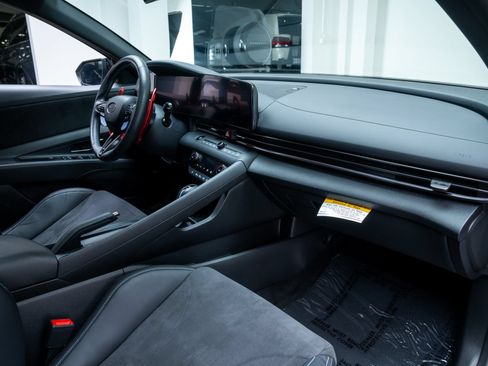 Used 2023 Hyundai Elantra N FWD image 31