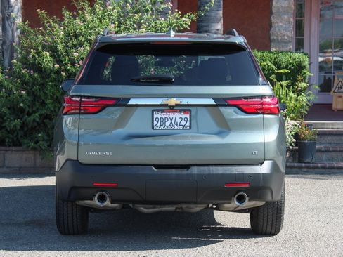 Used 2022 Chevrolet Traverse LT image 7