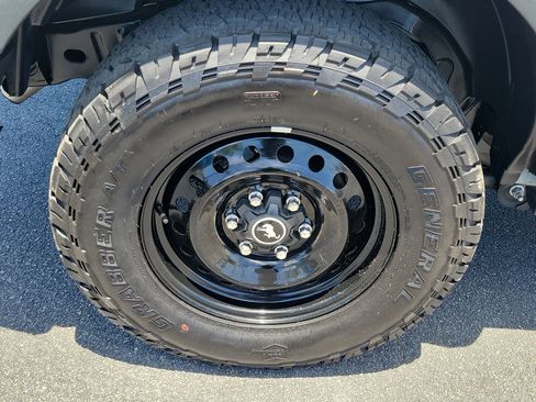 Used 2023 Ford Bronco Black Diamond AWD/4WD image 10