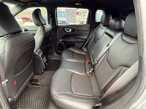 Used 2024 Jeep Compass Trailhawk AWD/4WD image 17