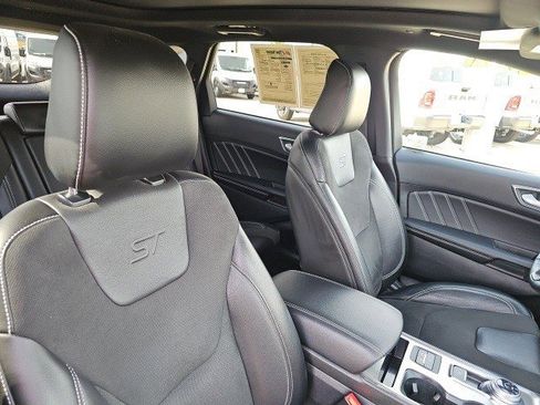 Used 2022 Ford Edge ST w/ Equipment Group 401A image 12