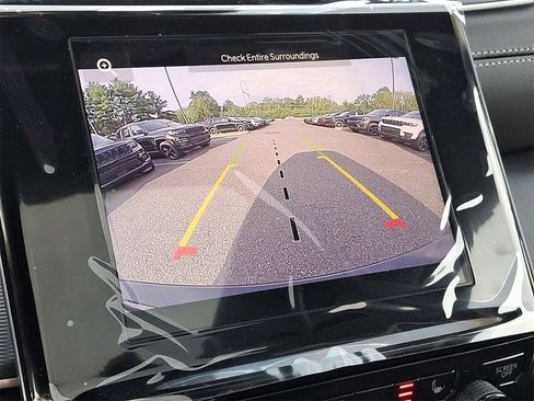 New 2025 Jeep Grand Cherokee Altitude image 11