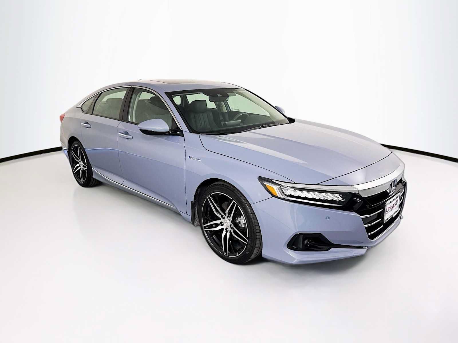 Certified 2022 Honda Accord Touring image 1