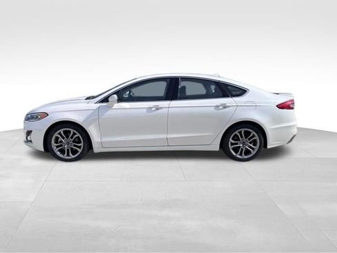 Used 2020 Ford Fusion Titanium FWD image 2