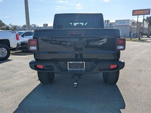 Used 2022 Jeep Gladiator Sport image 5