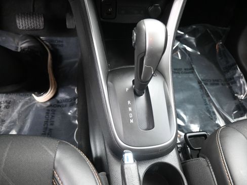 Used 2020 Chevrolet Trax LT w/ Driver Confidence Package image 14