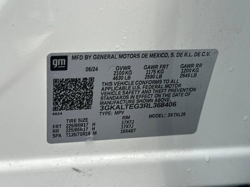 Used 2024 GMC Terrain SLE image 34