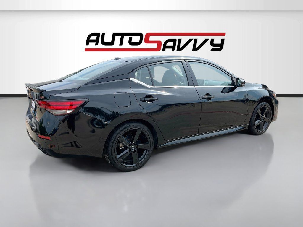 Used 2025 Nissan Sentra SR FWD image 7