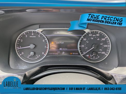 Used 2023 Nissan Pathfinder Platinum w/ Black Appearance Package AWD/4WD image 23