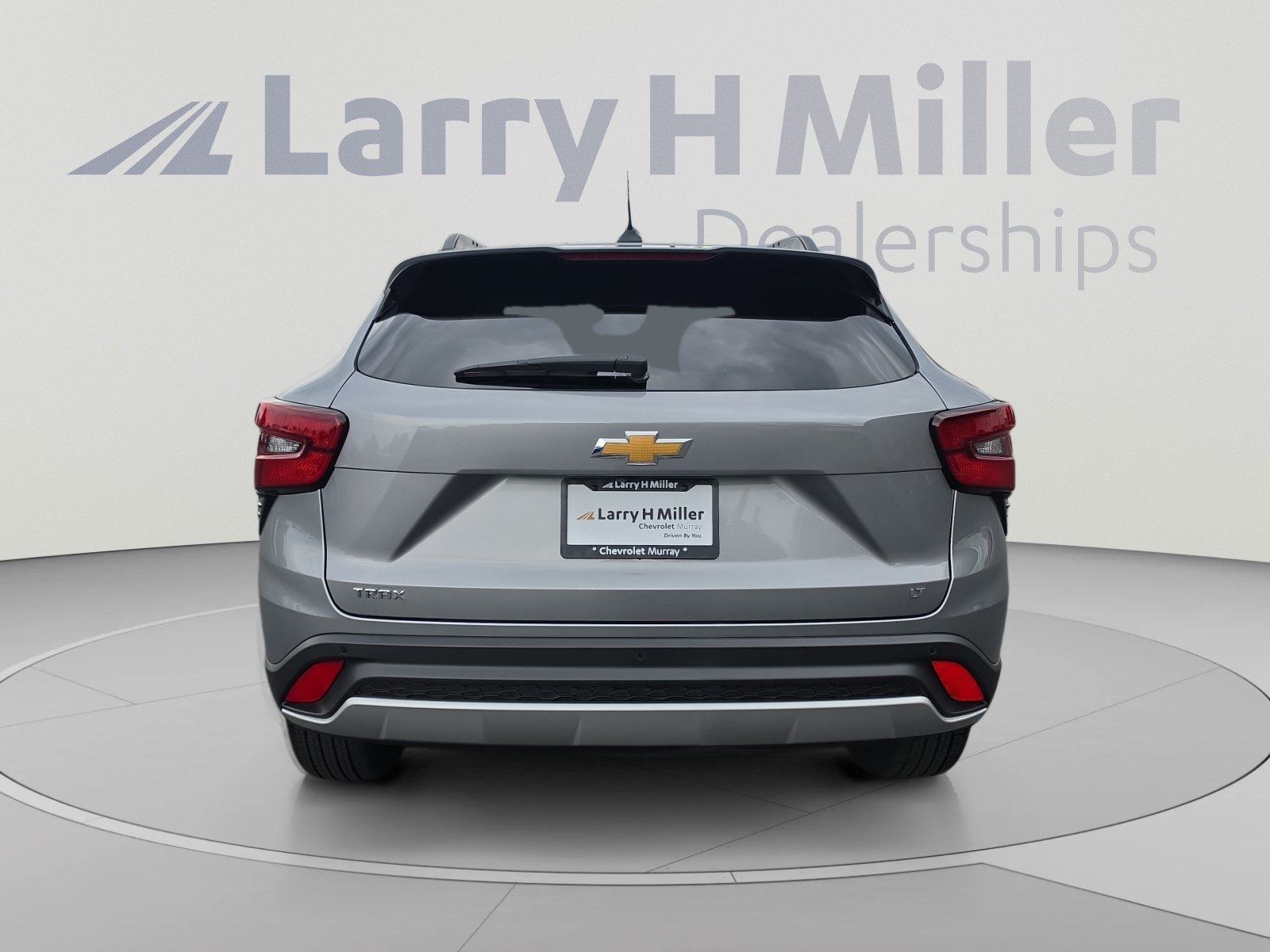 Used 2025 Chevrolet Trax LT w/ Driver Confidence Package FWD image 4