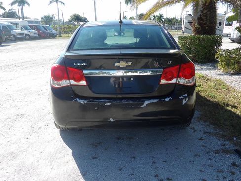Used 2013 Chevrolet Cruze LT image 6