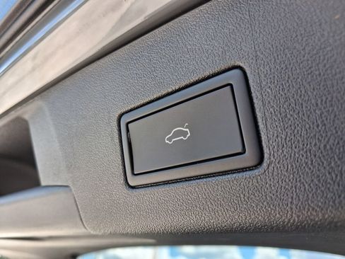 Used 2024 Volkswagen ID.4 S RWD image 38