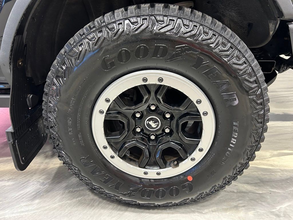 Used 2021 Ford Bronco Badlands w/ Sasquatch Package AWD/4WD image 28