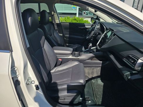 Used 2023 Subaru Outback Limited AWD/4WD image 11
