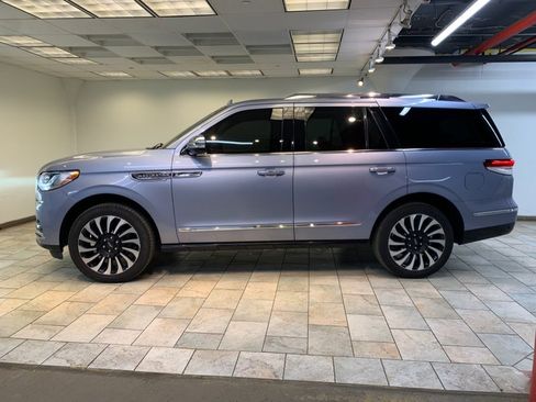 Used 2023 Lincoln Navigator Black Label AWD/4WD image 6