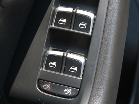 Used 2015 Audi Q5 3.0T Premium Plus w/ Technology Package AWD/4WD image 20