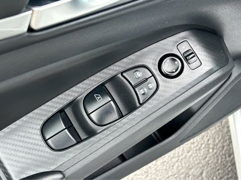 Used 2022 Nissan Altima 2.5 SV image 14