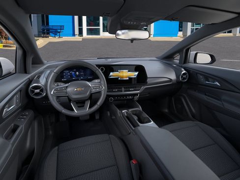 New 2026 Chevrolet Equinox EV LT image 39