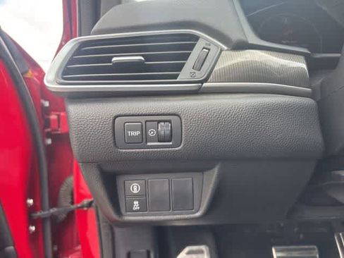 Used 2018 Honda Accord Sport image 10