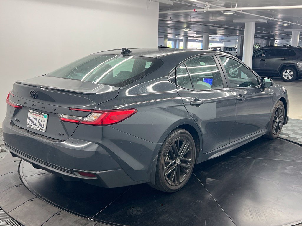 Used 2025 Toyota Camry SE FWD image 6
