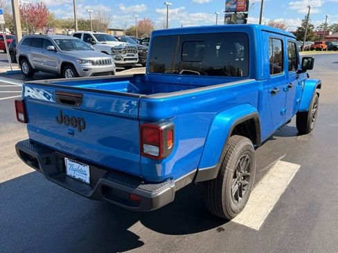 New 2026 Jeep Gladiator Sport image 9