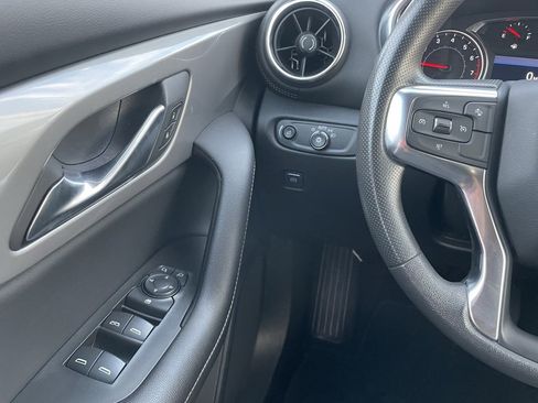 Used 2024 Chevrolet Blazer LT image 12