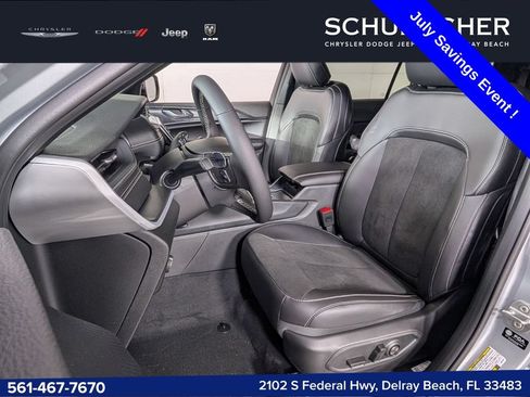 New 2025 Jeep Grand Cherokee L Altitude RWD image 5