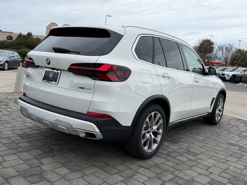 Certified 2024 BMW X5 sDrive40i w/ Premium Package image 9