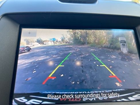 Used 2020 Ford Edge SEL w/ Cold Weather Package image 24