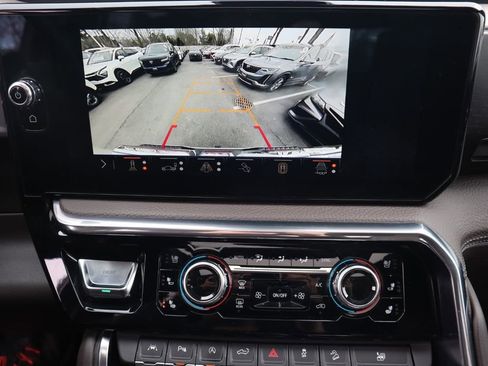 Used 2024 GMC Sierra 1500 Denali w/ Technology Package AWD/4WD image 26