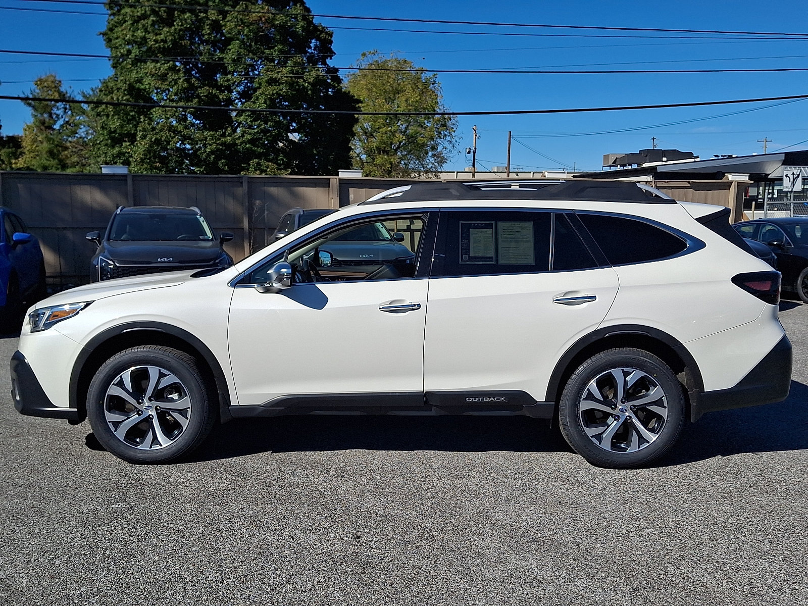 Used 2021 Subaru Outback Premium AWD/4WD image 7