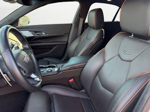 Used 2022 Cadillac CT4 V w/ Navigation Package RWD image 9
