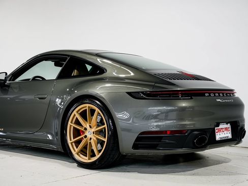 Used 2020 Porsche 911 Carrera 4S AWD/4WD image 39