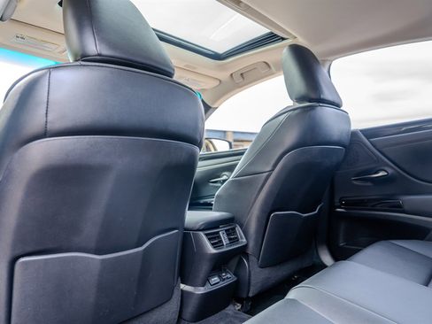 Used 2022 Lexus ES 350 w/ Accessory Package 2 image 30