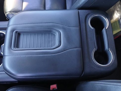 Used 2021 Chevrolet Tahoe LT w/ LT Signature Package image 42