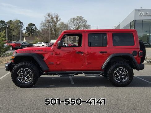 Used 2024 Jeep Wrangler Unlimited Rubicon w/ Technology Group image 2