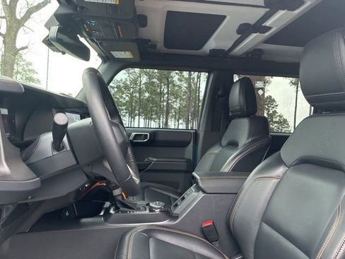 Used 2024 Ford Bronco Badlands image 20