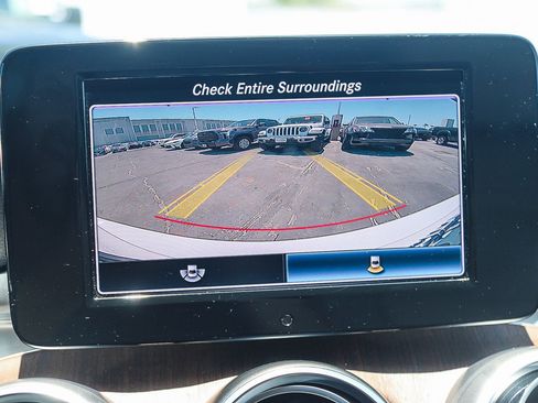 Used 2019 Mercedes-Benz C 300 Sedan image 25