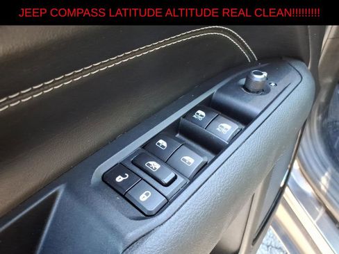 Used 2023 Jeep Compass Latitude w/ Sun and Sound Group AWD/4WD image 14