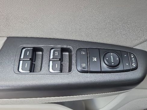 Used 2017 Kia Sportage EX w/ EX Technology Package FWD image 22