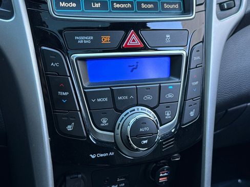 Used 2013 Hyundai Elantra GT w/ Tech Pkg image 18