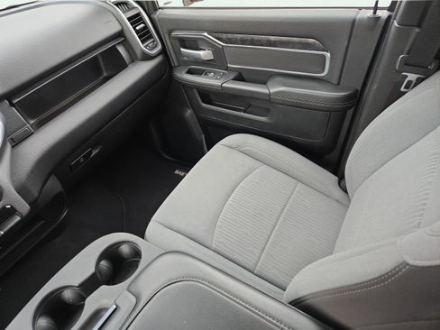 Used 2024 RAM 2500 Big Horn w/ Bed Utility Group image 20