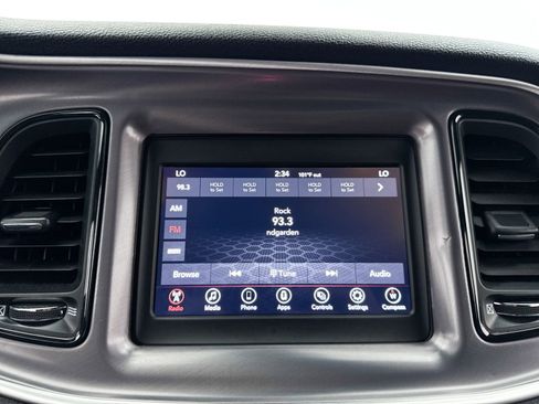 Used 2021 Dodge Challenger SXT RWD image 23