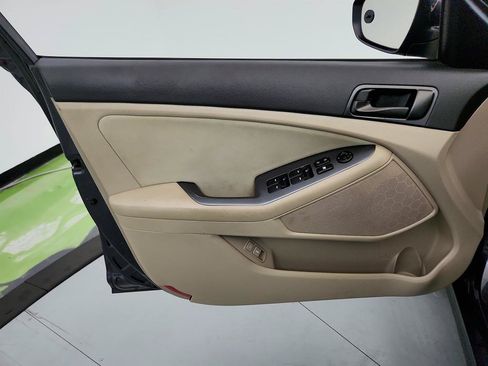 Used 2015 Kia Optima LX FWD image 20