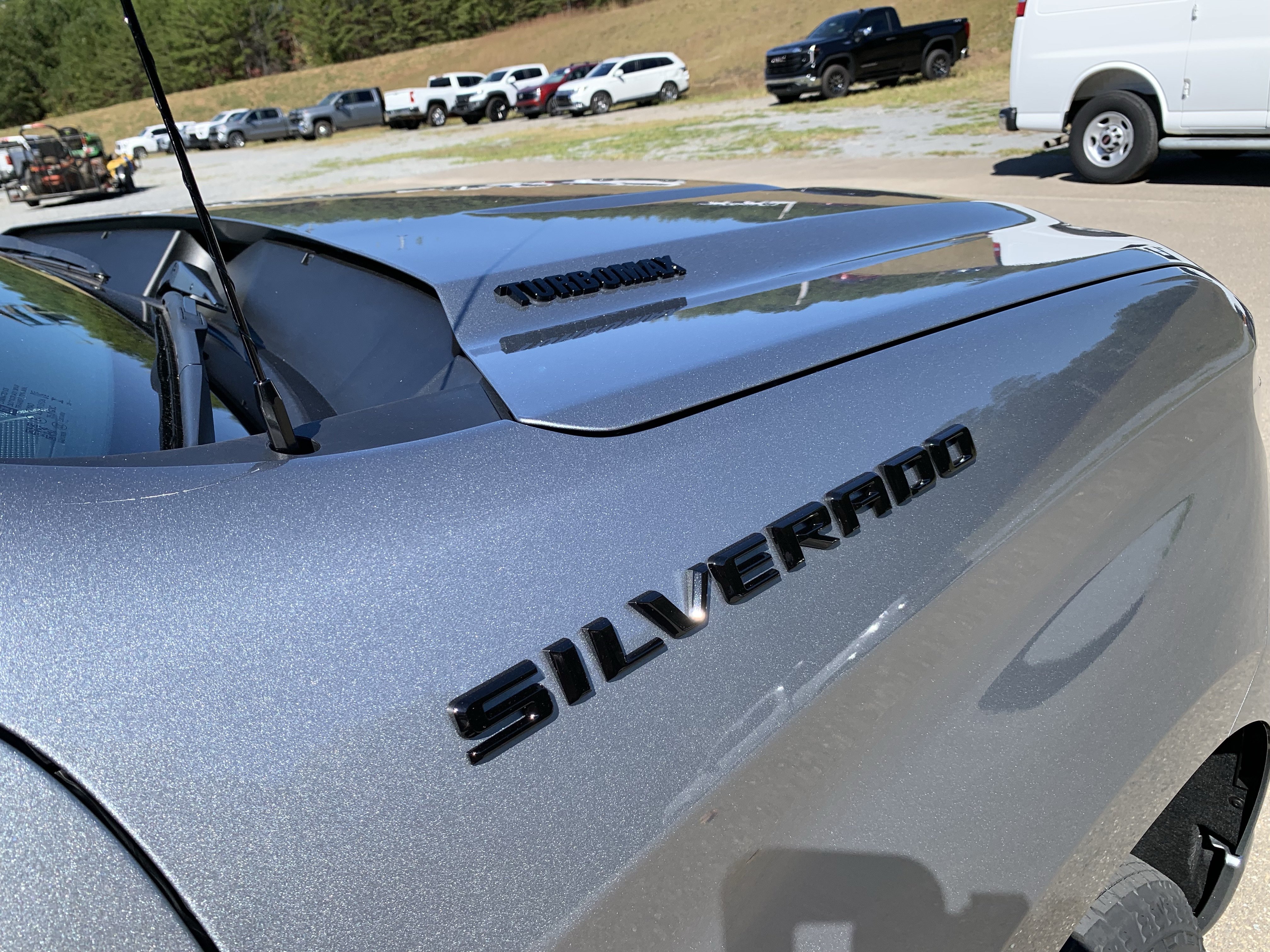 New 2026 Chevrolet Silverado 1500 Custom w/ Turbomax Blackout Package AWD/4WD image 25