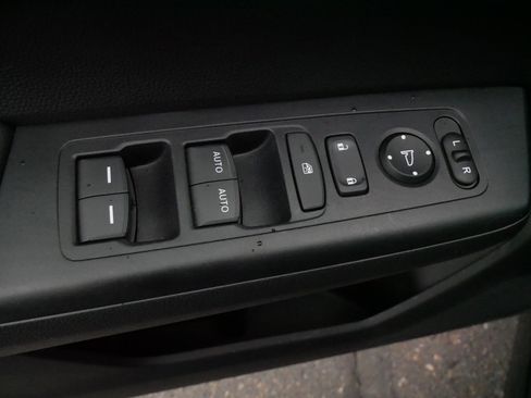 Used 2024 Honda CR-V EX image 19