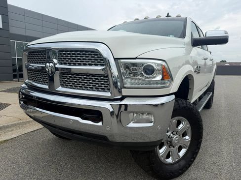 Used 2018 RAM 2500 Laramie w/ Off Road Package AWD/4WD image 38